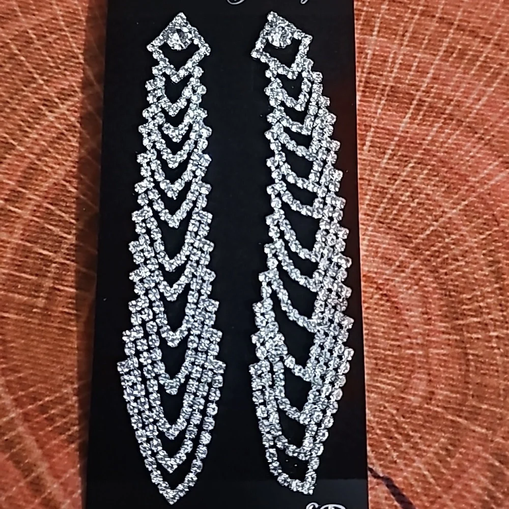 Long Dangle Rhinestone Earrings - Picture 2 of 2